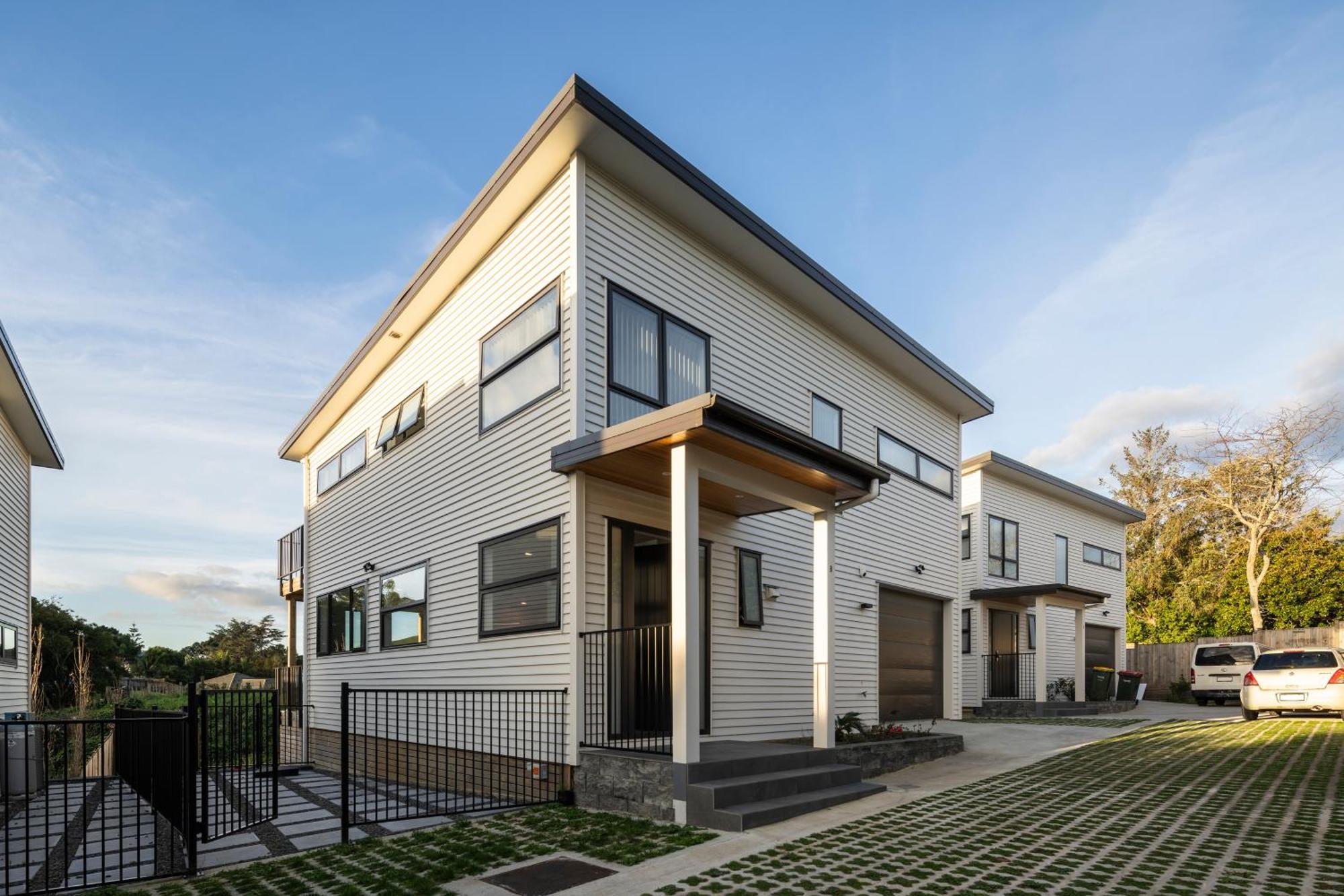 Modern Immaculate Residence In Mount Wellington Окленд Экстерьер фото